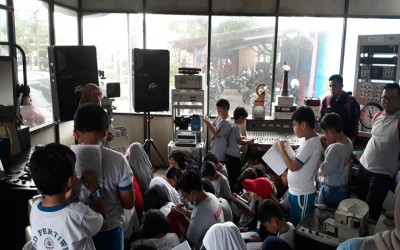 Fieldtrip Stasiun TVRI,Pabrik Mie dan Museum Kota Makassar Kelas III SD pertiwi Makassar